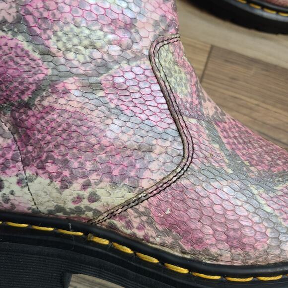 VTG Doc Dr Martens DMs Pink Snake Skin Pattern UK 7 Combat Moto Boots England - Picture 8 of 15